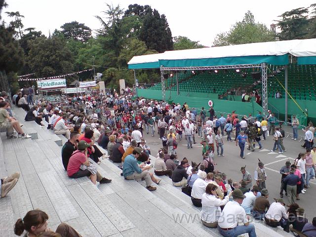 Adunata Alpini BAssano 2008 MK-400.JPG